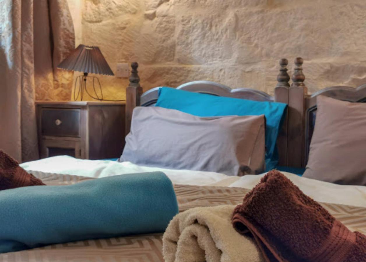 Peaceful Farmhouse Stay With Cozy Yard Għarb Zewnętrze zdjęcie