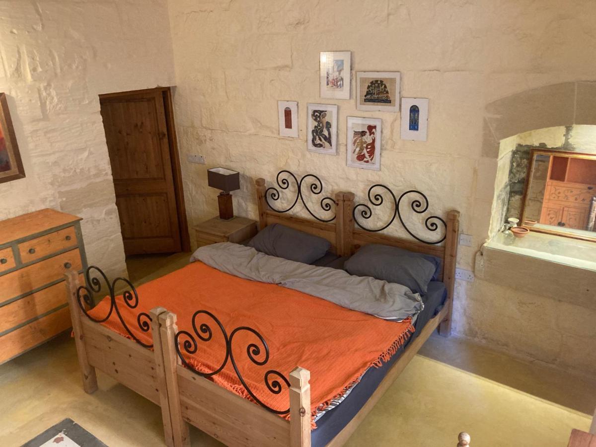 Peaceful Farmhouse Stay With Cozy Yard Għarb Zewnętrze zdjęcie