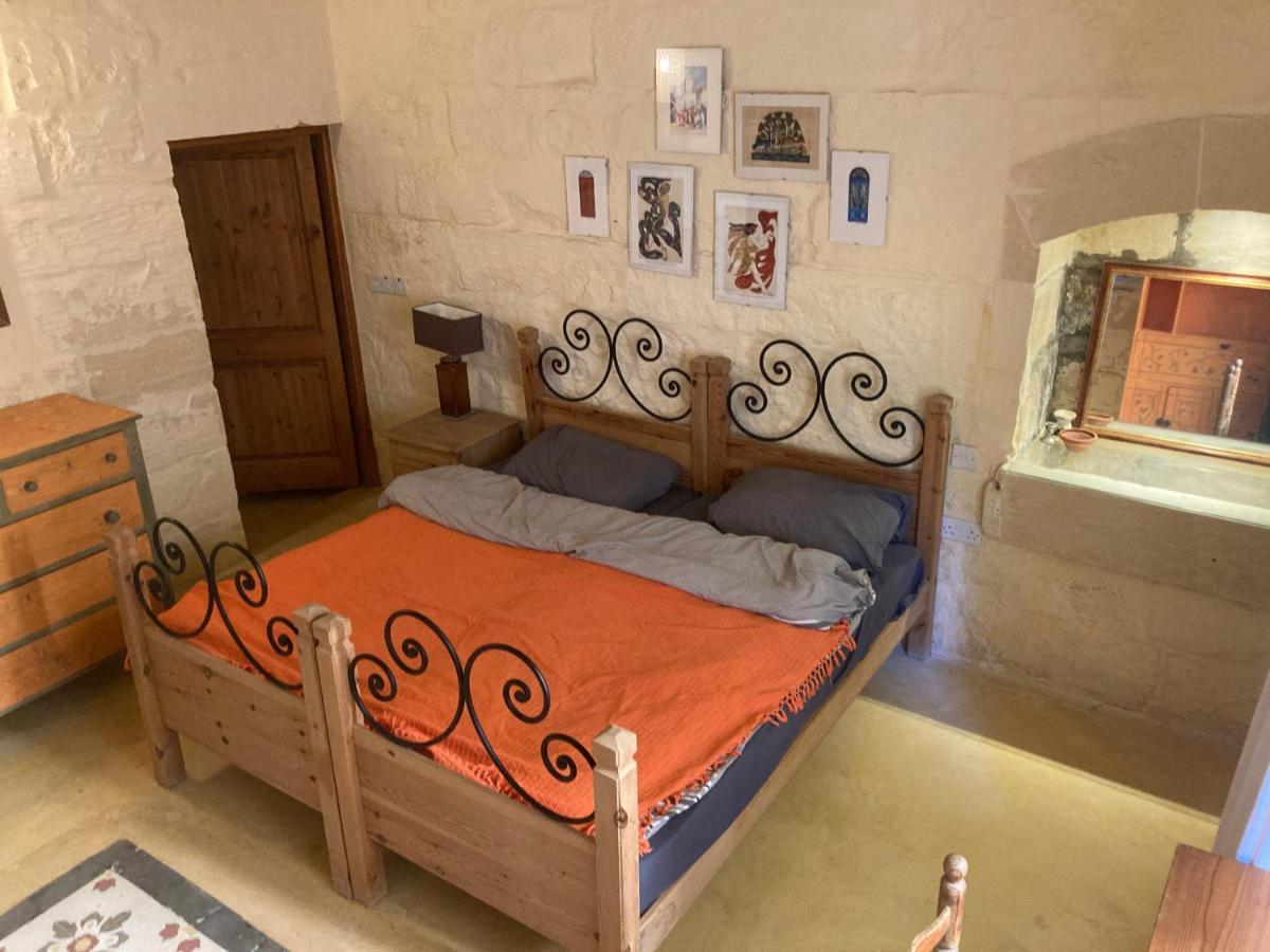 Peaceful Farmhouse Stay With Cozy Yard Għarb Zewnętrze zdjęcie