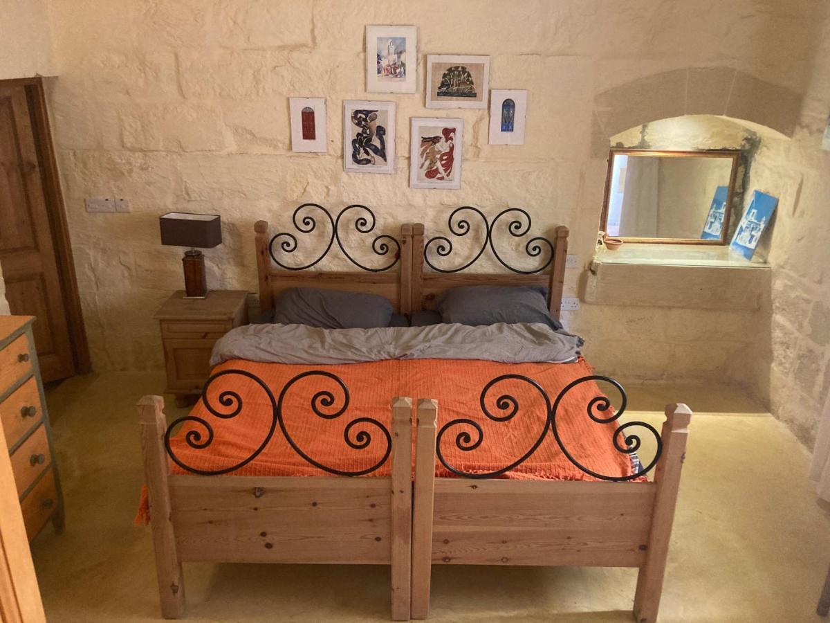 Peaceful Farmhouse Stay With Cozy Yard Għarb Zewnętrze zdjęcie